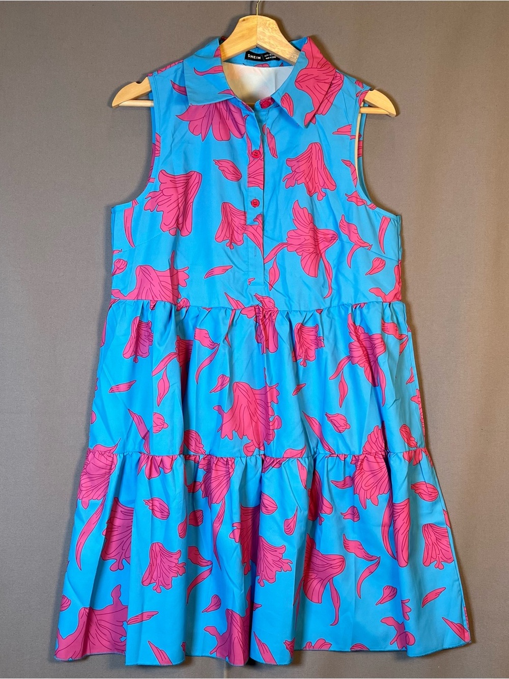 Womens’s SzM Sleeveless Button Top Collared Dress Blue & Pink Floral Dress